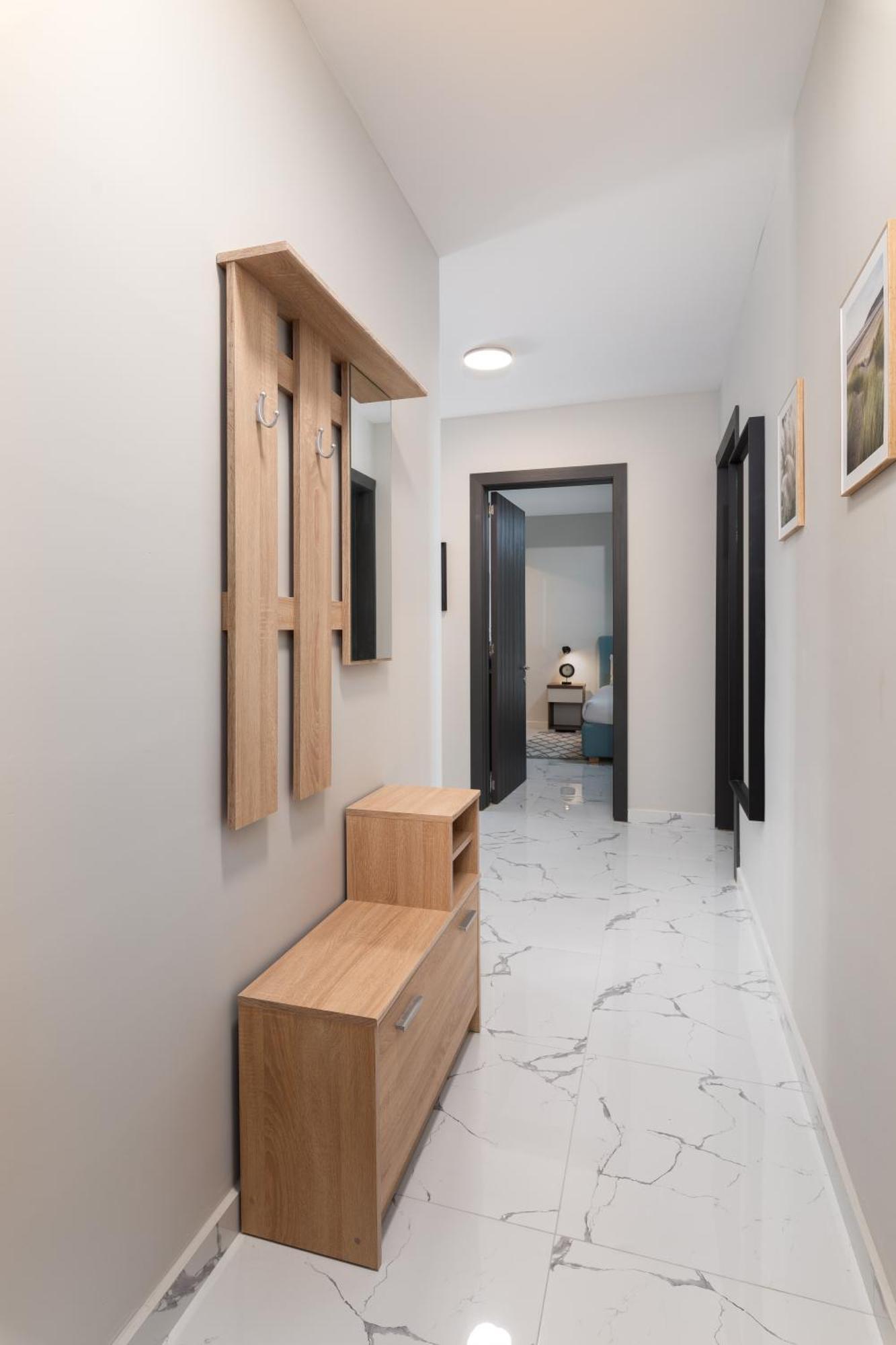 Modern 2Br Cosy Apartment With Large Terrace - Close To Manoel Island & Tigne Shopping Mall Sliema Esterno foto